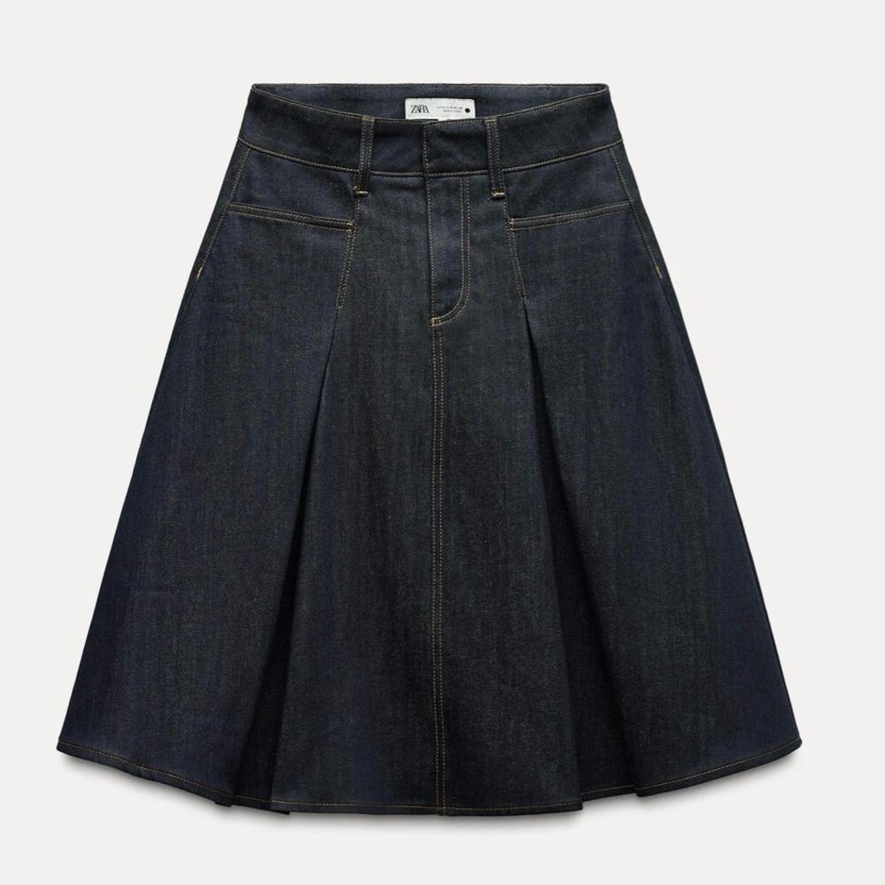 ZARA Dark Wash Denim Pleated A-Line Skirt Women’s Size M Medium Blue Mini Midi